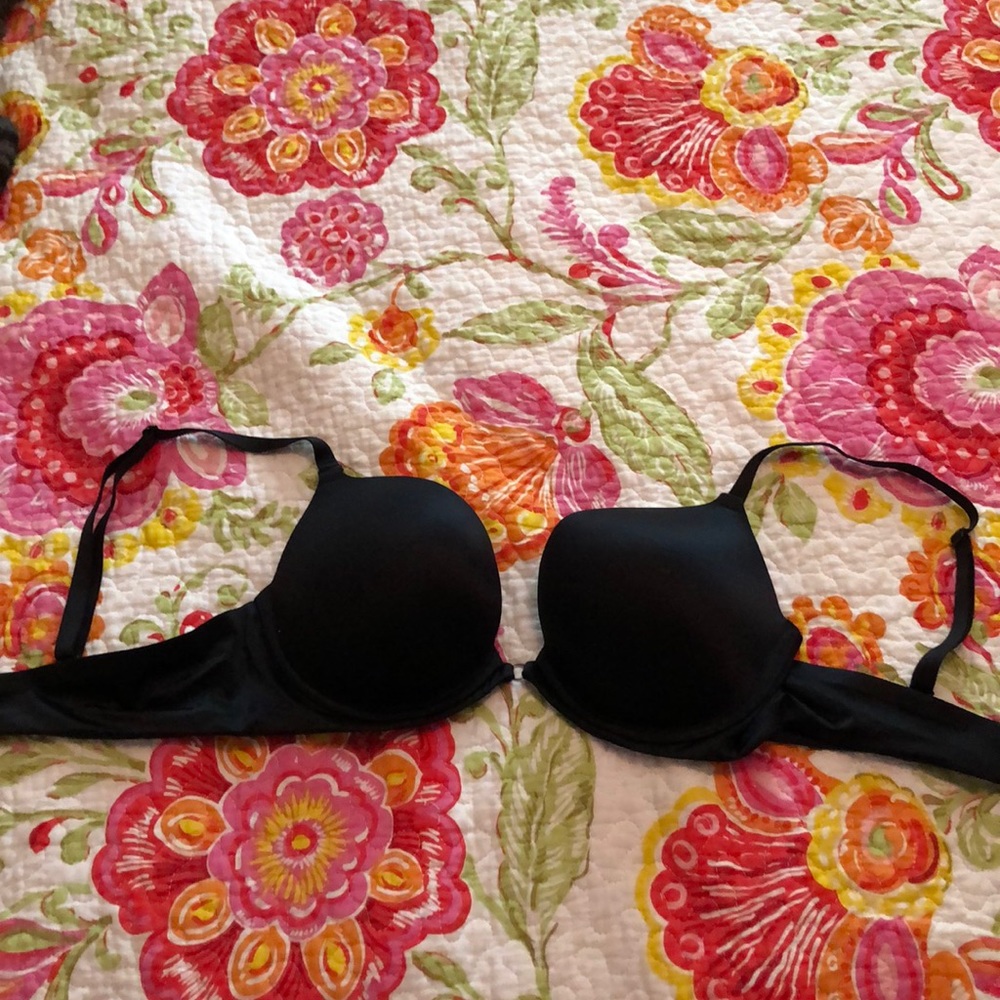 NWOT Victoria’s Secret push up bra!